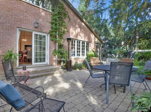 1121 Wagner Rd, Glenview, IL 60025 photo 9