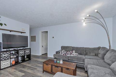 2907 S Riverside Dr, Mchenry, IL 60050 photo 4