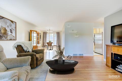 721 W Beach Dr, Addison, IL 60101 photo 3