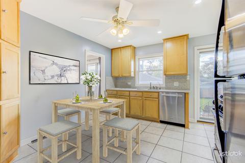 721 W Beach Dr, Addison, IL 60101 photo 7
