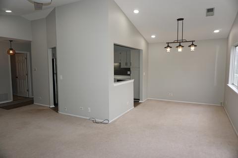 1402 Shore Ct #D2, Wheeling, IL 60090 photo 12