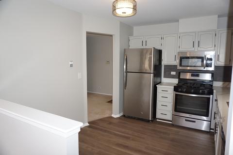 1402 Shore Ct #D2, Wheeling, IL 60090 photo 9