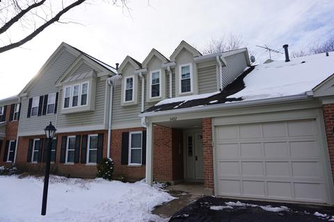 1402 Shore Ct #D2, Wheeling, IL 60090 photo 1