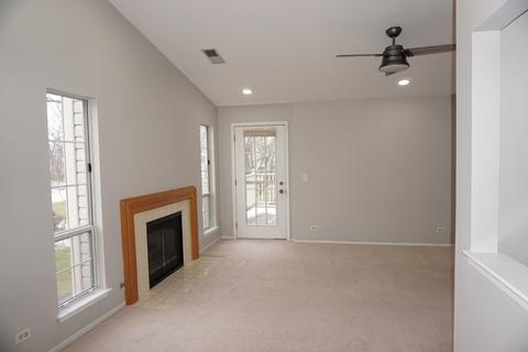 1402 Shore Ct #D2, Wheeling, IL 60090 photo 3