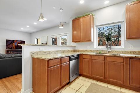803 E 41st St #3B, Chicago, IL 60653 photo 7