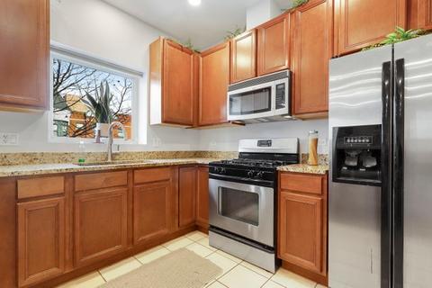 803 E 41st St #3B, Chicago, IL 60653 photo 5