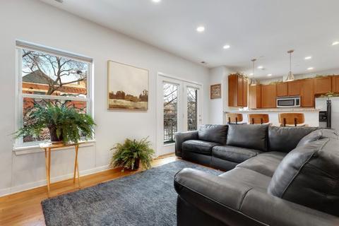 803 E 41st St #3B, Chicago, IL 60653 photo 4
