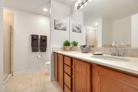 803 E 41st St #3B, Chicago, IL 60653 photo 13