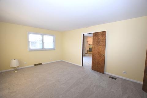 1105 Forest Ave, Des Plaines, IL 60018 photo 17