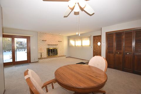 1105 Forest Ave, Des Plaines, IL 60018 photo 12