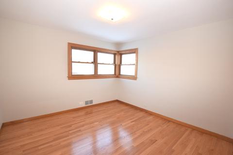 1105 Forest Ave, Des Plaines, IL 60018 photo 25