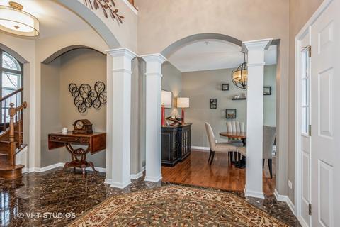 1436 Fox Path Ln, Hoffman Estates, IL 60192 photo 5