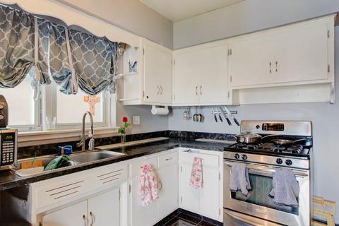1533 Maple Ave, Berwyn, IL 60402 photo 4