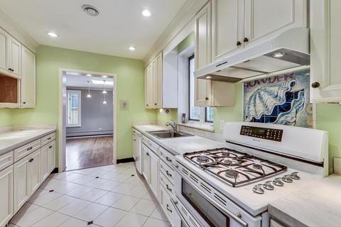 280 Nuttall Rd, Riverside, IL 60546 photo 9