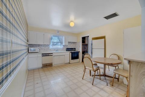 6512 W 84th St, Burbank, IL 60459 photo 6