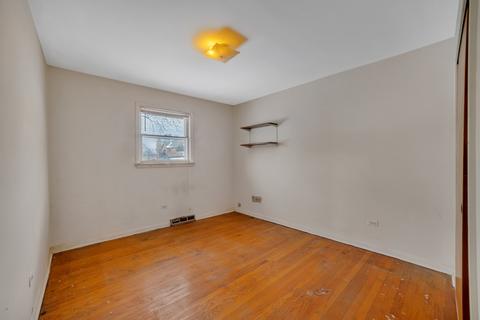 6512 W 84th St, Burbank, IL 60459 photo 9