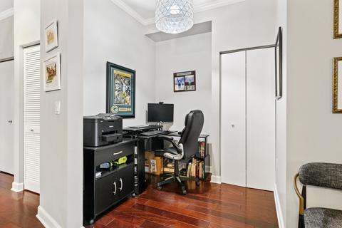 233 E 13th St #1002, Chicago, IL 60605 photo 9