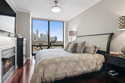 233 E 13th St #1002, Chicago, IL 60605 photo 10