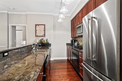 233 E 13th St #1002, Chicago, IL 60605 photo 6
