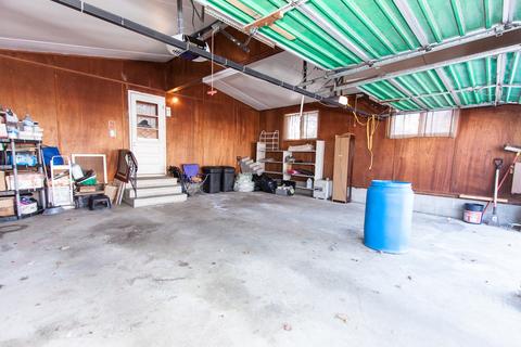 603 S Division St, Chenoa, IL 61726 photo 17