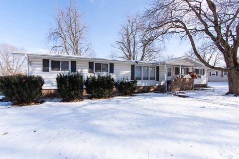 603 S Division St, Chenoa, IL 61726 photo 2