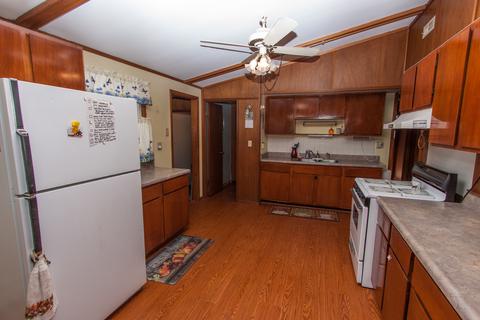 603 S Division St, Chenoa, IL 61726 photo 6
