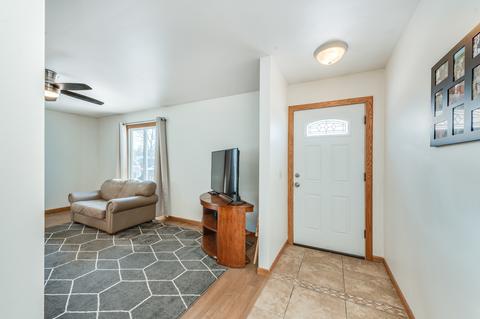116 Heathgate Rd, Montgomery, IL 60538 photo 3