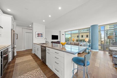 100 E 14th St #710, Chicago, IL 60605 photo 10