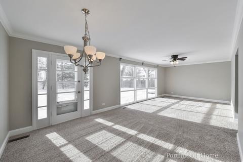 706 Parkway Dr, Wheaton, IL 60187 photo 2