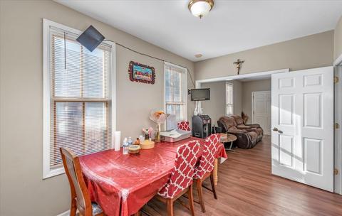 479 Park St, Elgin, IL 60120 photo 5