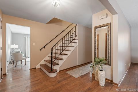 1620 Childs St, Wheaton, IL 60187 photo 2