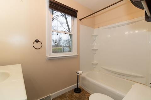 1206 W Mill St, Bloomington, IL 61701 photo 21