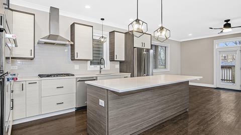 4631 S Champlain Ave, Chicago, IL 60653 photo 5