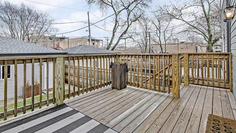 4631 S Champlain Ave, Chicago, IL 60653 photo 11