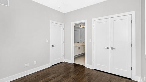 4631 S Champlain Ave, Chicago, IL 60653 photo 19