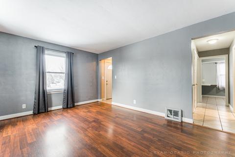 1075 South St, Elgin, IL 60123 photo 6