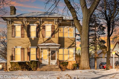 312 E Prospect Ter, Freeport, IL 61032 photo 1