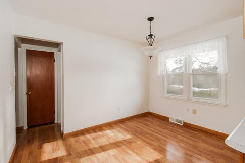 26 Knollcrest Ct, Normal, IL 61761 photo 6