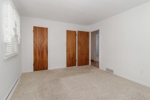 26 Knollcrest Ct, Normal, IL 61761 photo 17