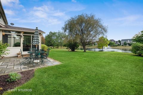2055 Gardner Cir E, Aurora, IL 60503 photo 22