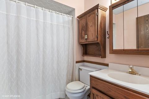 131 Mayer Ave, Wheeling, IL 60090 photo 11
