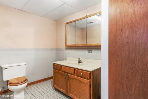 131 Mayer Ave, Wheeling, IL 60090 photo 15