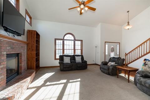 3066 Grey Hawk Dr, Normal, IL 61761 photo 9