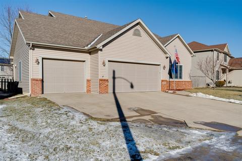 3066 Grey Hawk Dr, Normal, IL 61761 photo 2