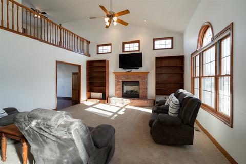 3066 Grey Hawk Dr, Normal, IL 61761 photo 7