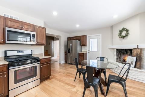 33 W266 Surrey Rd, Wayne, IL 60184 photo 13