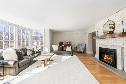 33 W266 Surrey Rd, Wayne, IL 60184 photo 5