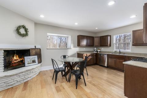33 W266 Surrey Rd, Wayne, IL 60184 photo 11