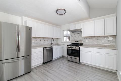 306 S Linden St, Normal, IL 61761 photo 3