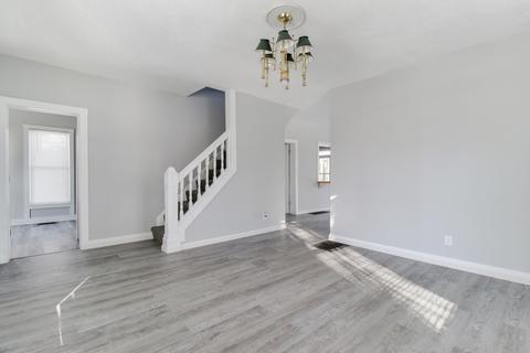 306 S Linden St, Normal, IL 61761 photo 13
